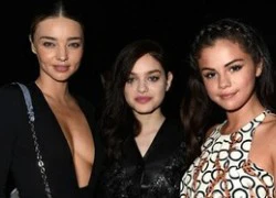 Miranda Kerr thân thiết với Selena Gomez tại sự kiện