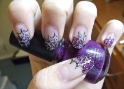 Những kiểu nail mạng nhện đáng yêu cho ngày lễ Halloween