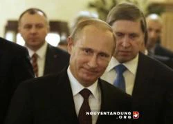 Ông Putin có mọi &#8220;quân cờ&#8221; trong khủng hoảng Ukraine