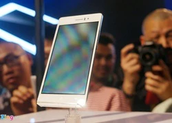 Oppo R5 - smartphone mỏng nhất thế giới trình làng