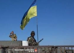 Quân ly khai nã súng, pháo dày đặc vào quân đội Ukraine