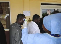 Sierra Leone ghi nhận "kỷ lục" 121 ca tử vong vì Ebola trong 1 ngày