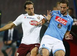 Tình huống nắn nót vô duyên của Higuain