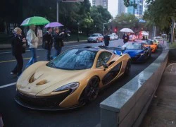 Bộ tứ siêu xe McLaren P1 nối đuôi nhau trên phố