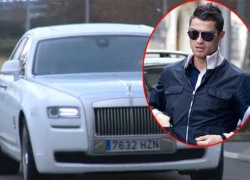 C. Ronaldo khoe xế Rolls-Royce mới