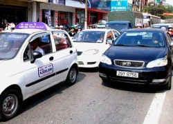 Các hãng taxi Hà Nội đồng loạt giảm giá