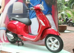 Cặp đôi Vespa thêm màu mới tại Việt Nam