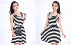 Đầm xòe sọc ngang Black & White