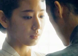 "Hoàng hậu" Park Shin Hye đối diện nguy cơ ngoại tình