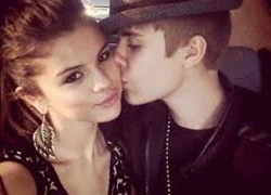 Justin Bieber ngừng theo dõi Selena Gomez trên Instagram