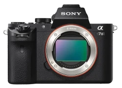 Máy ảnh full-frame Sony Alpha A7 II có giá từ 1.700 USD