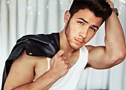 Nick Jonas đã không còn 'quyết giữ trinh tiết'