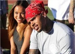 Rộ tin bạn gái gốc Việt có bầu với Chris Brown