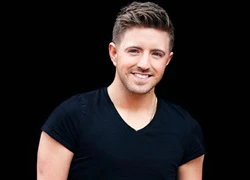 &#8220;Thần đồng&#8221; Billy Gilman bất ngờ công khai giới tính