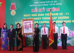 Trường CĐ Y tế Hà Đông đón nhận Huân chương Lao động hạng Nhất