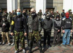 Ukraine sớm hợp pháp hóa tiểu đoàn Right Sector