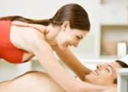 Vắng chồng, thèm sex cùng với bạn chồng