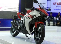 Yamaha R25 trang bị thêm phanh ABS