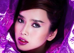 3 cách make-up kim tuyến ấn tượng cho Giáng sinh