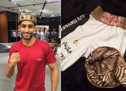 Amir Khan chơi trội với quần làm từ vàng