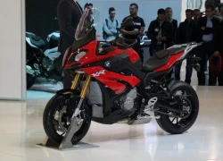 BMW S1000XR đủ "đồ chơi" vẫn rẻ hơn Ducati Multistrada tiêu chuẩn