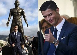 C. Ronaldo bảnh bao, gây sốt ở quê nhà