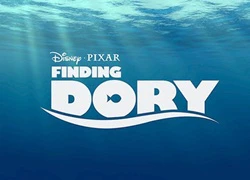 Cá Dory đãng trí được Nemo giúp tìm cha mẹ