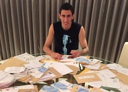 Di Maria "ghi bàn" với người hâm mộ "Quỷ đỏ"