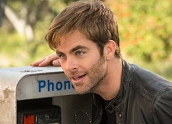 Chris Pine - Người đàn ông quyến rũ hạ gục hàng loạt minh tinh