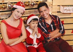 Gia đình Thanh Thúy hạnh phúc trong đêm Noel