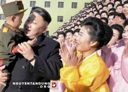 Giải mã chuyện hàng ngàn phụ nữ đồng loạt khóc khi gặp Kim Jong-un