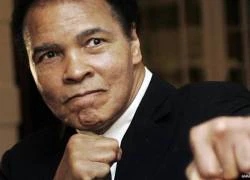 Huyền thoại Muhammad Ali phải nhập viện