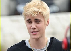 Justin Bieber bị chê bắt chước Eminem vì nhuộm tóc vàng bạch kim