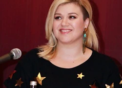 Kelly Clarkson: "Tôi vốn ồn ào và hay lớn tiếng"