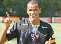 Rivaldo lên Instagram rao bán... đội bóng