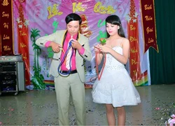 Thầy giáo mải miết chạy show MC đám cưới vẫn dạy giỏi