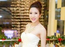 Trang Pháp xinh đẹp, đắt show hơn khi xóa nốt ruồi duyên