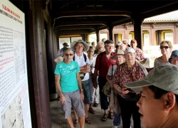 Triển lãm chủ quyền biển đảo trong Hoàng thành Huế