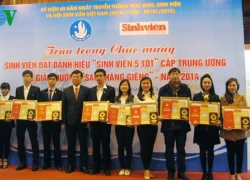 100 sinh viên nhận giải thưởng "Sao tháng Giêng" năm 2014