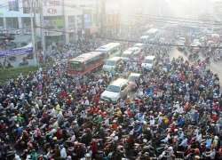 Cửa ngõ phía đông Sài Gòn &#8220;tê liệt&#8221; vì đèn tín hiệu không hoạt động