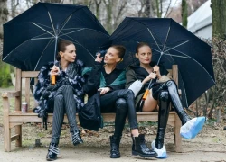 Fashionista diện áo khoác muôn vẻ ở Tuần thời trang Paris