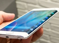 Galaxy S6 Edge có thiết kế cong hai bên mép