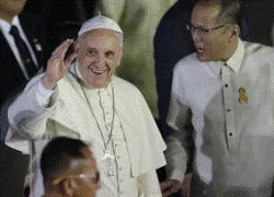 Giáo hoàng Francis: 'Không ai có quyền đem tín ngưỡng ra làm trò cười'