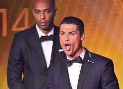 Henry buồn thiu nhìn C. Ronaldo