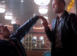 Jason Statham hóa thần bài trong phim mới