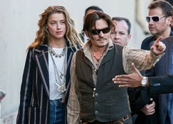 Johnny Depp quấn quýt không rời bên bạn gái