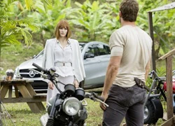 Jurassic World khoe xế siêu sang chưa từng ra mắt