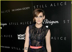 Kristen Stewart hút hồn fan với phong cách "ma cà rồng" cá tính