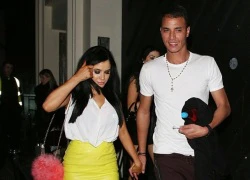 Marouane Chamakh bay đêm cùng 2 mỹ nhân Playboy