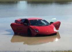 Mất kiểm soát, Lamborghini Gallardo 2.000 mã lực &#8220;bơi hồ&#8221;